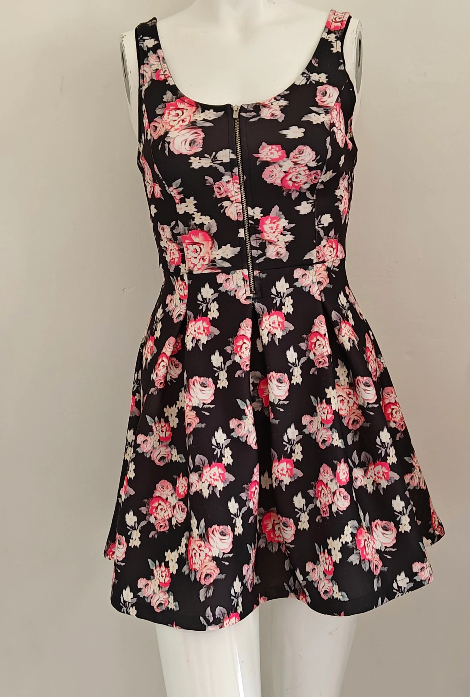Bershka Bloemenjurk met Rits / Floral Skater Dress